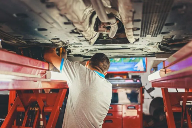 mechanic-under-vehicle