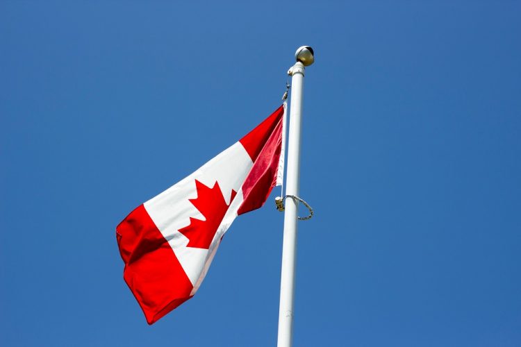 canada-flag-pole
